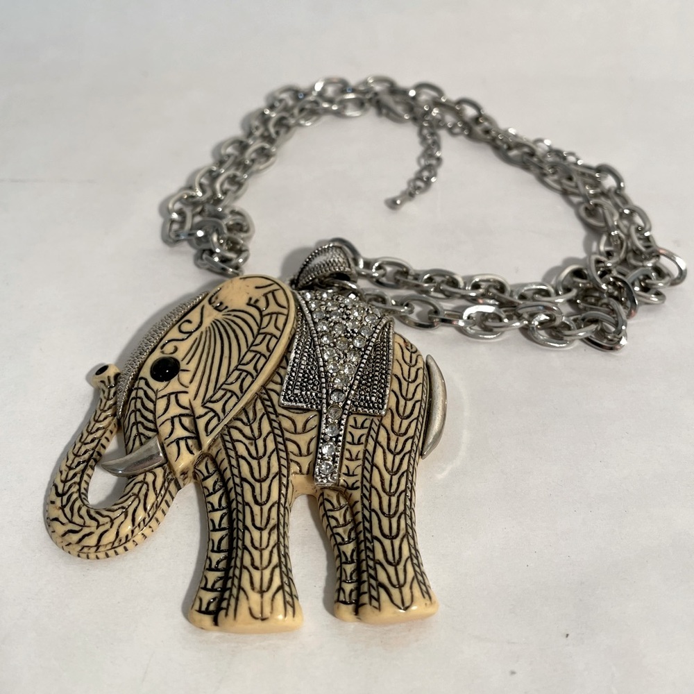 Elephant Necklace with Rhinestones